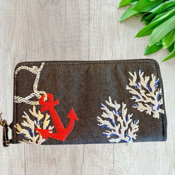 VERA BRADLEY RFID Blue Denim Beach Wristlet Wallet Shore Thing - Picture 11 of 11